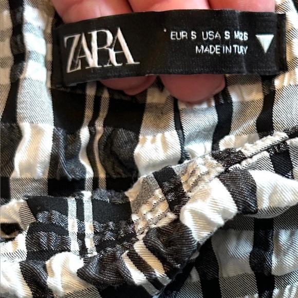 Zara women’s classic business casual form-fitting work skirt size small - Picture 2 of 3